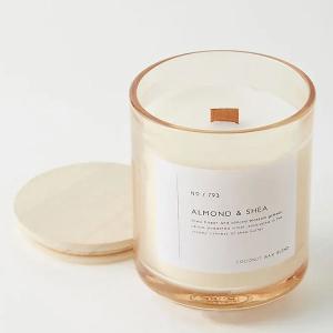 Scented candle soy wax