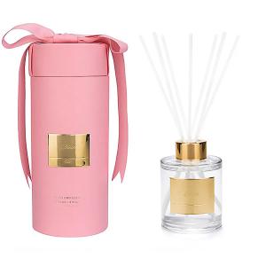 Scented candles and reed diffuser gift set